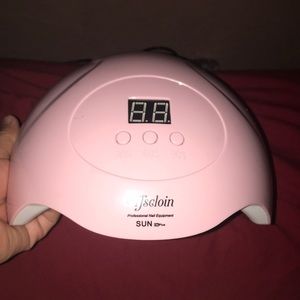 Uv light for nail artist